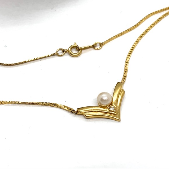 Avon Jewelry - 5/$35 Vintage Avon Chevron Necklace Herringbone Gold Tone Faux Pearl Rhinestone